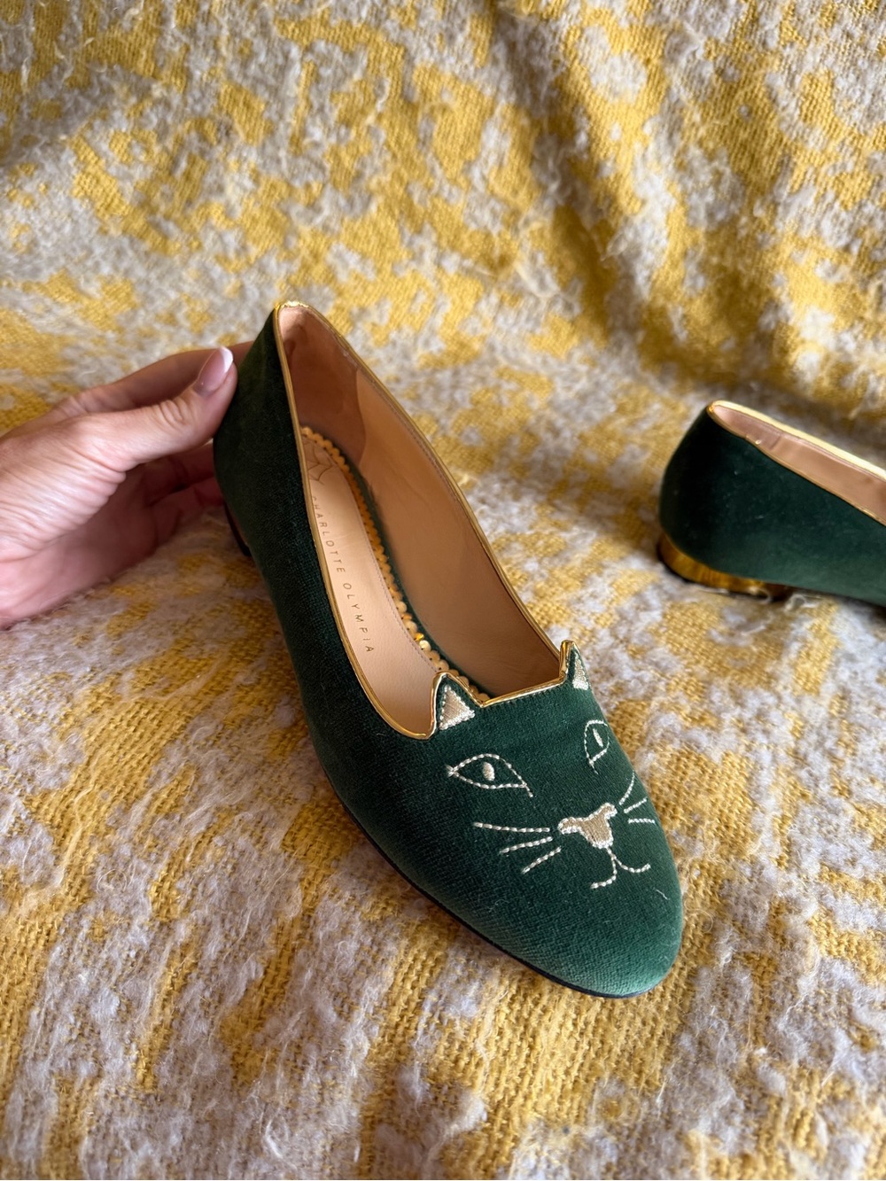 Charlotte Olympia Emerald Green Velvet Cat-Embroidered Flats - Picture 7 of 8
